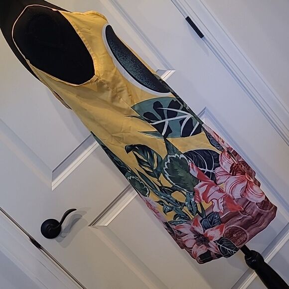 Slip style A frame dress with colorful florals - Picture 3 of 8